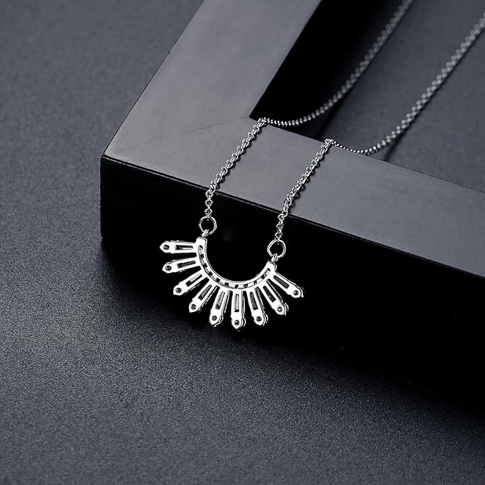 Fan-Shaped Moissanite Pendant Necklace for Women, 14K Gold Clavicle Chain, Fashion-Forward Present for Her