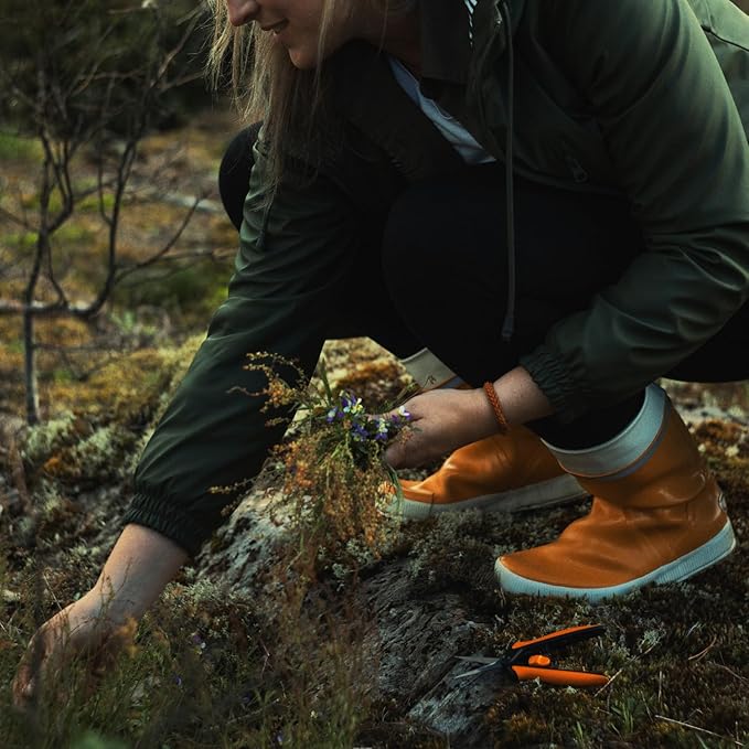 Fiskars Micro-Tip Pruning Snips - 6" Garden Shears with Sheath and Comfort Grip - Sharp Steel Blades - Quality Pruning Shears for Plants in Grow Tents and Hydroponics - Garden Tools-PurrikoPets